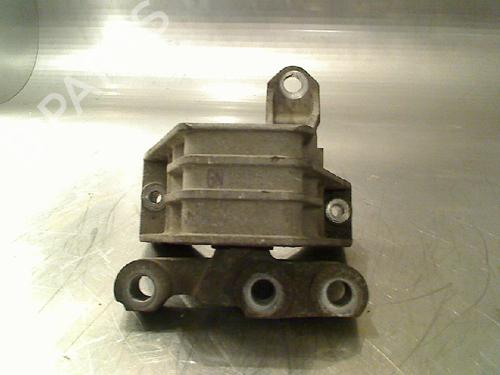 Used Engine mount Engine mount OPEL VECTRA C Estate (Z02) 2.2 direct (F35) (155 hp) 34676965 34676965