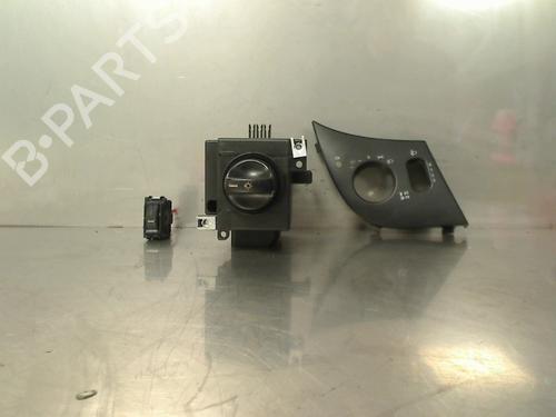 Used Headlight switch Headlight switch MERCEDES-BENZ A-CLASS (W168) A 160 (168.033, 168.133) (102 hp) 34685380 34685380