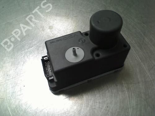 Used Central lock pump Central lock pump VW GOLF III Cabriolet (1E7) 2.0 (115 hp) 34689056 34689056