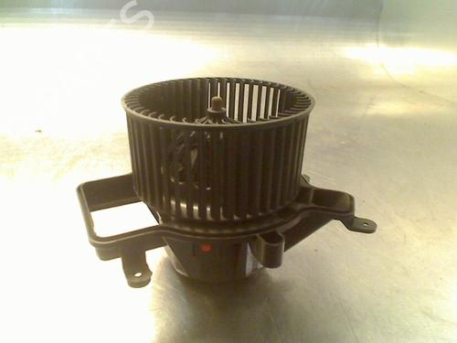 Used Heater blower motor Heater blower motor PEUGEOT 5008 (0U_, 0E_) 1.6 16V (156 hp) 40491787 40491787