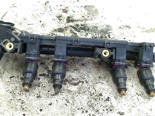 Used Injection rail Injection rail CITROËN SAXO (S0, S1) 1.4 VTS (75 hp) 34654143 34654143