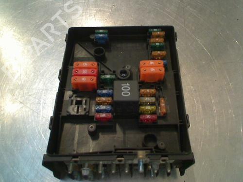 Used Fuse box Fuse box VW TOURAN (1T1, 1T2) 2.0 FSI (150 hp) 34679696 34679696