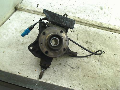 Used Left front steering knuckle Left front steering knuckle CITROËN C5 I Break (DE_) 1.8 16V (DE6FZB, DE6FZE) (115 hp) 34655374 34655374