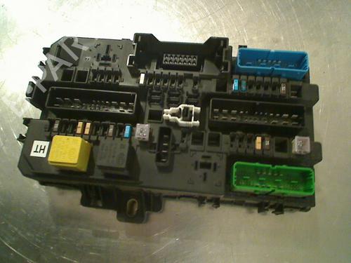 Used Fuse box Fuse box 34679591 34679591