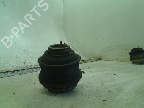 Used Engine mount Engine mount MERCEDES-BENZ C-CLASS (W202) C 200 D (202.120) (75 hp) 34658820 34658820