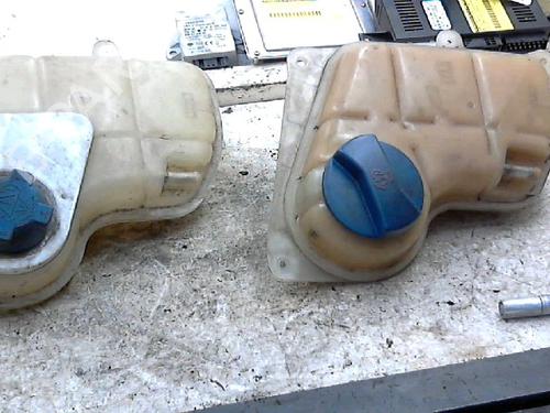 expansion-tank-audi-a4-b5-avant-8d5-1994-1995-1996-1997-1998-1999-2000-2001-2002-34653364 main image