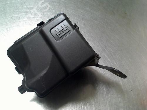 Used Fuse box Fuse box CITROËN C2 (JM_) 1.1 (60 hp) 34689848 34689848