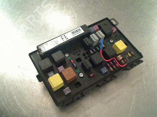 Used Fuse box Fuse box 34682456 34682456