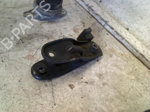 Used Engine mount Engine mount PEUGEOT 407 (6D_) 2.0 HDi 135 (6DRHRH, 6DRHRE, 6DRHRG, 6DRHRJ) (136 hp) 34671551 34671551