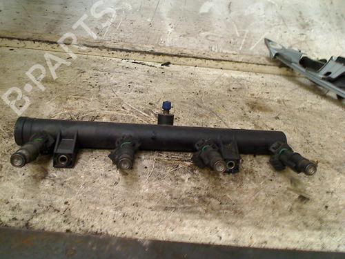 Used Injection rail Injection rail 34658097 34658097