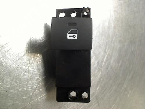 switch-kia-venga-yn-2010-2011-2012-2013-2014-2015-2016-2017-2018-2019-34690513 main image