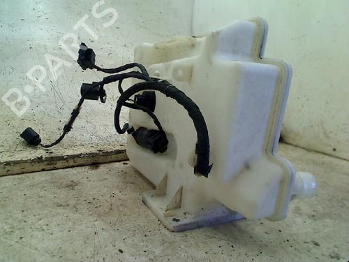 Used Windscreen washer tank Windscreen washer tank AUDI A3 Convertible (8P7) 1.8 TFSI (160 hp) 34674824 34674824
