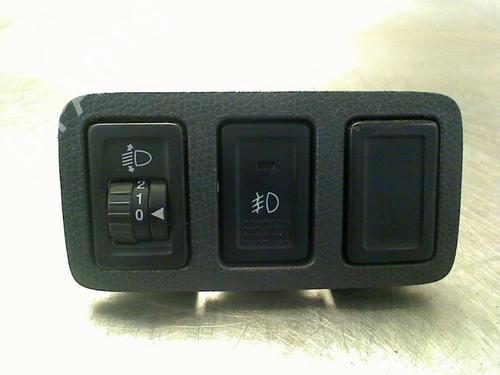 Used Headlight switch Headlight switch SUZUKI SWIFT III (MZ, EZ) 1.3 (RS413, ZC11S) (92 hp) 35775118 35775118