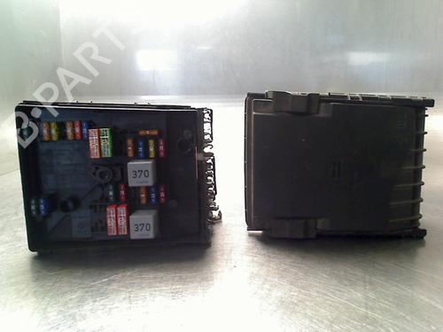 Used Fuse box Fuse box 34689532 34689532