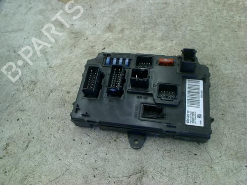fuse-box-peugeot-407-6d_-2004-2005-2006-2007-2008-2009-2010-2011-34671513 main image