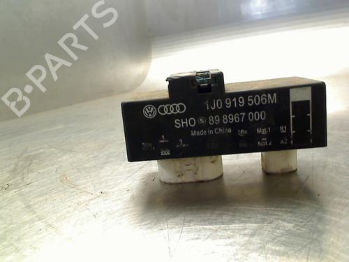 Elektronische module Elektronische module VW POLO V (6R1, 6C1) 1.2 (60 hp) 35894280 35894280