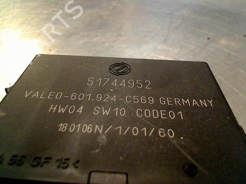 Used Electronic module Electronic module FIAT GRANDE PUNTO (199_) 1.4 (199AXB11, 199AXB1A, 199BXB1A, 199AXL1A) (77 hp) 34677960 34677960
