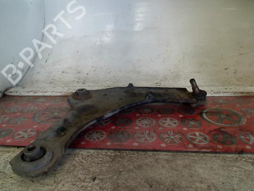 Used Right front suspension arm Right front suspension arm RENAULT LAGUNA II Grandtour (KG0/1_) 3.0 V6 24V (KG0D, KG01) (207 hp) 34661421 34661421