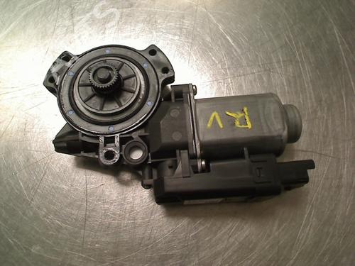 Used Electronic module Electronic module KIA CEE'D Hatchback (ED) 1.4 (109 hp) 34689733 34689733
