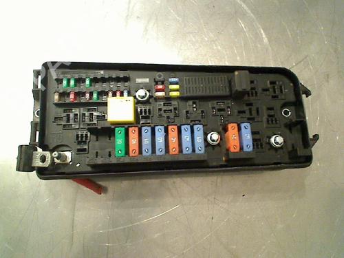Used Fuse box Fuse box OPEL VECTRA C Estate (Z02) 2.2 direct (F35) (155 hp) 34676967 34676967