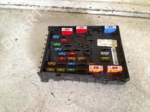 Used Fuse box Fuse box VW PASSAT B6 (3C2) 2.0 FSI (150 hp) 34672047 34672047