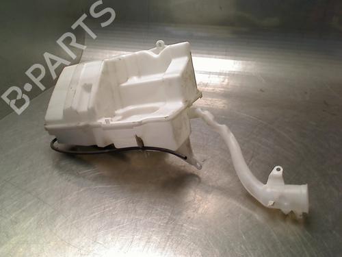 windscreen-washer-tank-volvo-xc60-i-suv-156-2008-2009-2010-2011-2012-2013-2014-2015-2016-2017-2018-34688140 main image