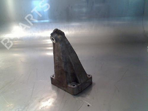 Used Engine mount Engine mount MERCEDES-BENZ C-CLASS (W203) C 220 CDI (203.006, 203.008) (143 hp) 34676493 34676493