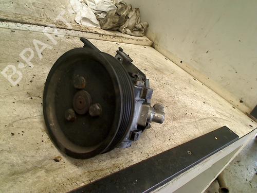 Used Steering pump Steering pump BMW 5 (E39) 523 i (170 hp) 34656572 34656572
