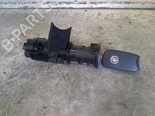 Used Ignition barrel Ignition barrel FIAT STILO (192_) 2.4 20V (192_XD1A, 192AXD12) (170 hp) 34668979 34668979