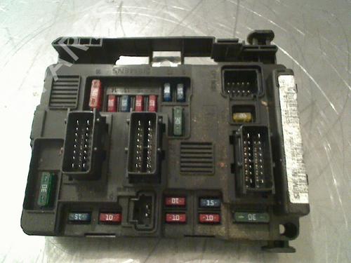 Used Fuse box Fuse box 34677179 34677179
