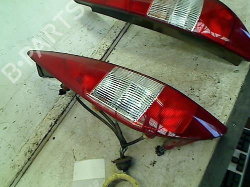 left-taillight-ford-mondeo-iii-b5y-2000-2001-2002-2003-2004-2005-2006-2007-34653207 main image