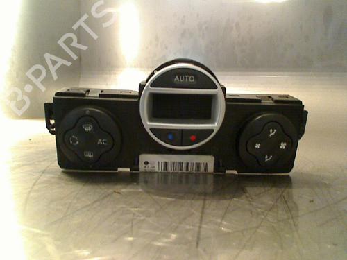 climate-control-renault-clio-iii-br01-cr01-2005-2006-2007-2008-2009-2010-2011-2012-2013-2014-34676922 main image