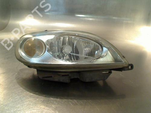 Used Right headlight Right headlight CITROËN SAXO (S0, S1) 1.1 X, SX (60 hp) 34681156 34681156