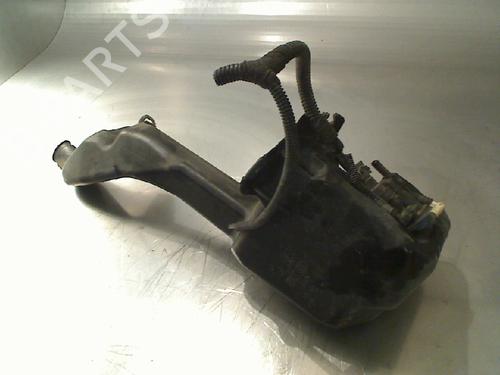 Used Windscreen washer tank Windscreen washer tank OPEL ZAFIRA / ZAFIRA FAMILY B (A05) 1.9 CDTI (M75) (120 hp) 34676711 34676711