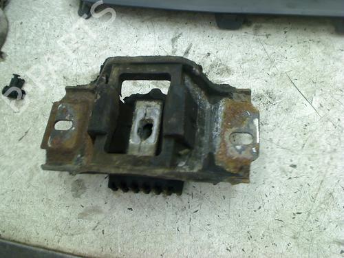 Used Engine mount Engine mount FORD FIESTA V (JH_, JD_) 1.4 TDCi (68 hp) 34670792 34670792