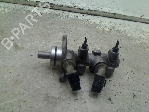 brake-master-cylinder-kia-picanto-i-sa-2004-2005-2006-2007-2008-2009-2010-2011-2012-34666214 main image