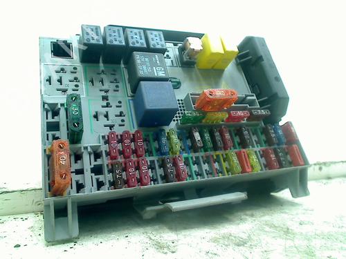Used Fuse box Fuse box 34651289 34651289