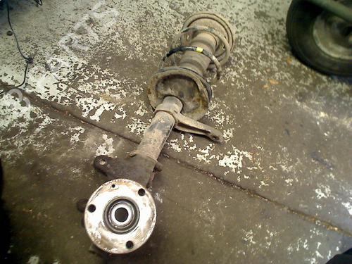 Used Left front shock absorber Left front shock absorber PEUGEOT 106 II (1A_, 1C_) 1.1 i (60 hp) 34668078 34668078