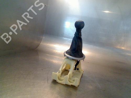 Used Shift knob Shift knob SUZUKI SWIFT III (MZ, EZ) 1.5 (RS415, ZC21S) (102 hp) 34684141 34684141