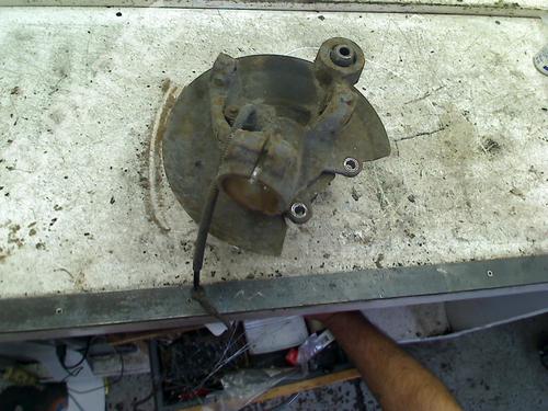 Used Right rear steering knuckle Right rear steering knuckle FORD COUGAR (EC_) 2.5 V6 24V (170 hp) 34655175 34655175
