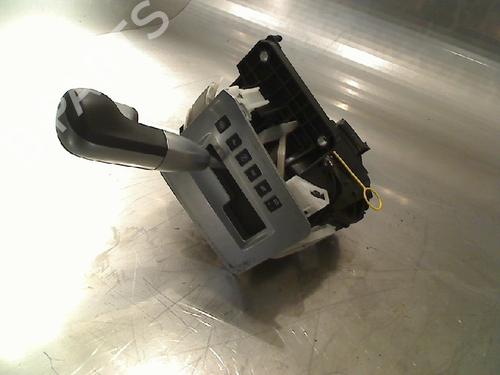 Gearknop Gearknop OPEL ZAFIRA / ZAFIRA FAMILY B (A05) 1.9 CDTI (M75) (120 hp) 34676677 34676677
