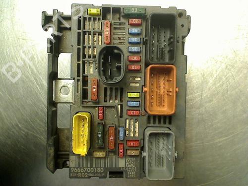 fuse-box-peugeot-3008-i-mpv-0u_-2009-2010-2011-2012-2013-2014-2015-2016-2017-34722617 main image