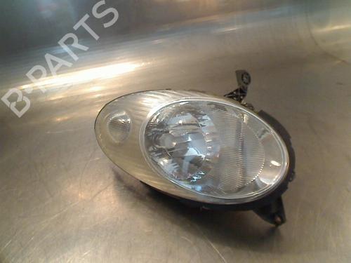 Used Right headlight Right headlight NISSAN MICRA III (K12) 1.2 16V (80 hp) 34683213 34683213