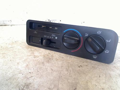 Used Climate control Climate control TOYOTA STARLET (_P9_) 1.3 (EP91_, EP91R) (75 hp) 34664478 34664478