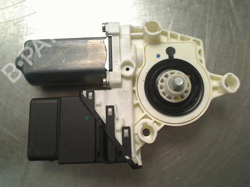 Used Electronic module Electronic module VW TOURAN (1T1, 1T2) 2.0 FSI (150 hp) 34687934 34687934