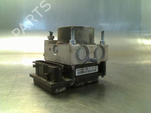 Used ABS pump ABS pump RENAULT CLIO III (BR0/1, CR0/1) 1.2 16V (BR02, BR0J, BR11, CR02, CR0J, CR11) (75 hp) 40527654 40527654