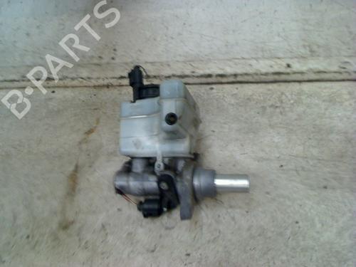 Used Brake master cylinder Brake master cylinder VW PASSAT B7 Variant (365) 2.0 TDI (140 hp) 34670343 34670343