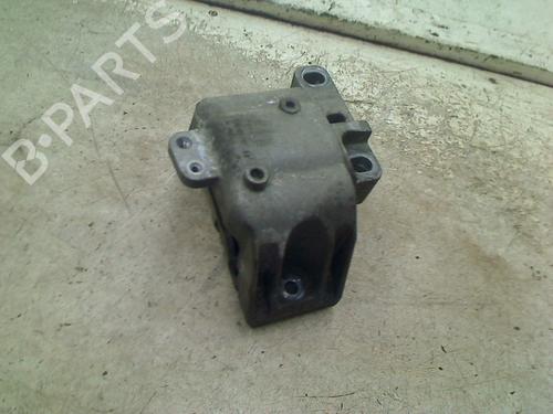 Used Engine mount Engine mount VW BORA I (1J2) 2.0 (115 hp) 34668627 34668627