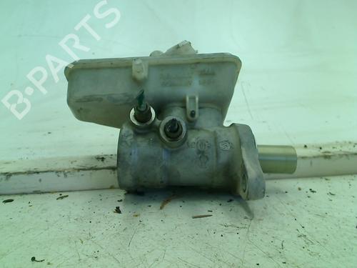 Used Brake master cylinder Brake master cylinder RENAULT LAGUNA II Grandtour (KG0/1_) 1.8 16V (KG0B, KG0M) (120 hp) 34650999 34650999