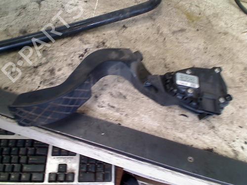 pedal-vw-passat-b55-variant-3b6-2000-2001-2002-2003-2004-2005-34656475 main image